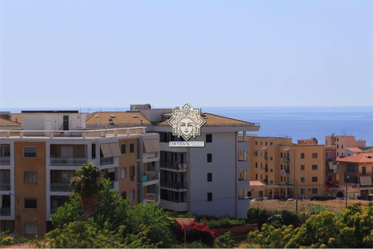 appartamento in vendita a Siracusa in zona Isola Ortigia