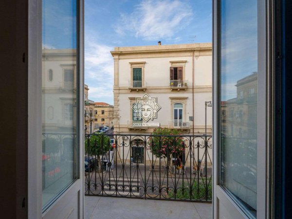 appartamento in vendita a Siracusa in zona Borgata