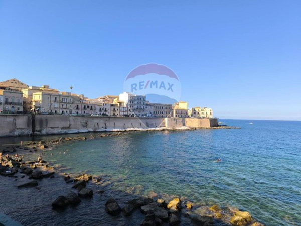 appartamento in vendita a Siracusa in zona Isola Ortigia