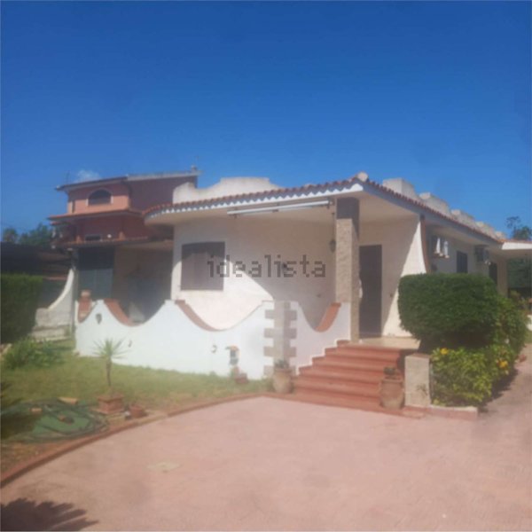 casa indipendente in vendita a Siracusa in zona Fontane Bianche