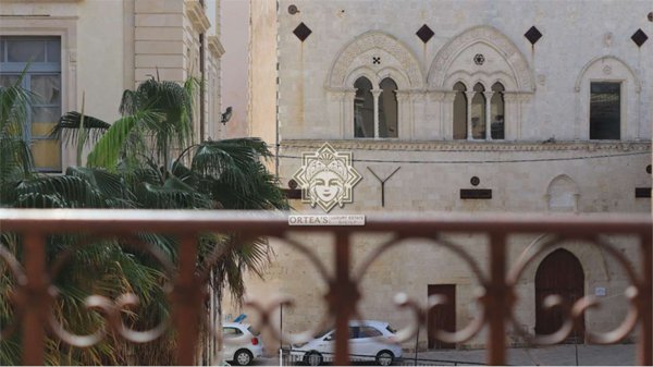 appartamento in vendita a Siracusa in zona Isola Ortigia