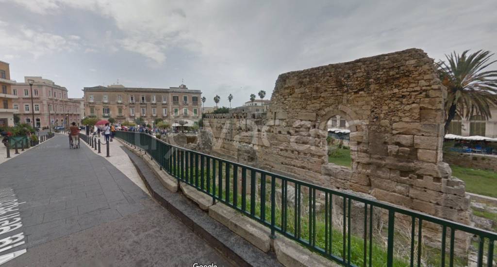 appartamento in vendita a Siracusa in zona Isola Ortigia
