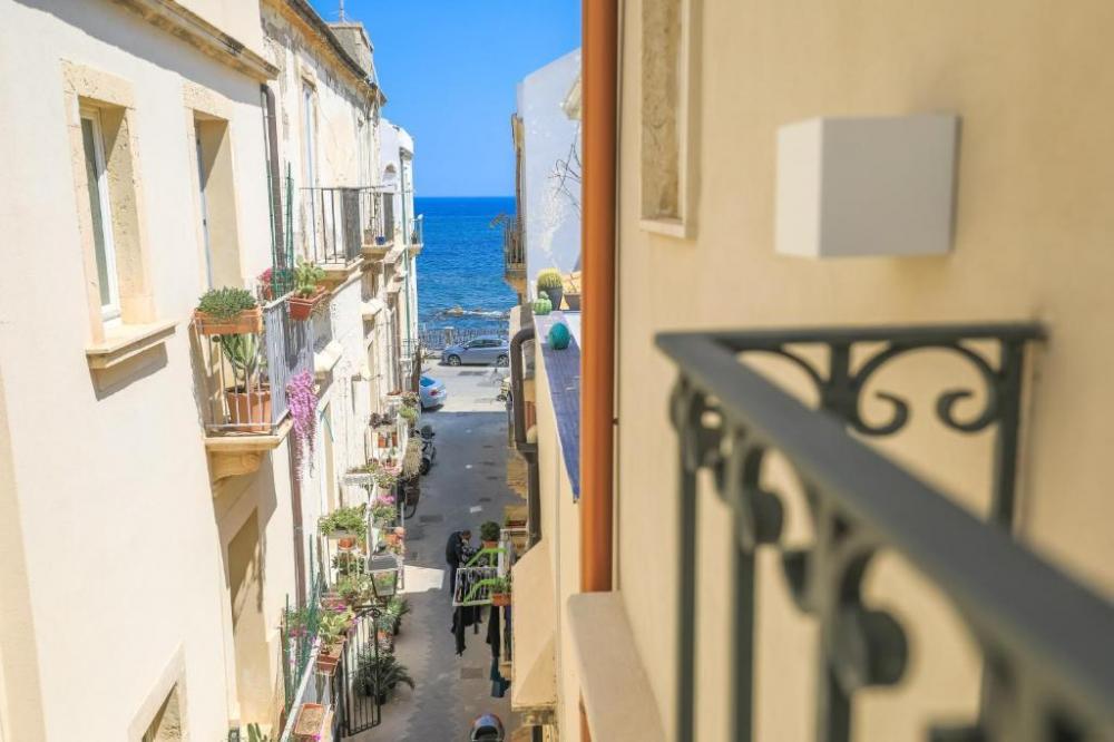 appartamento in vendita a Siracusa in zona Isola Ortigia