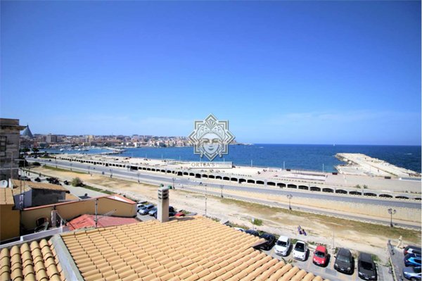 appartamento in vendita a Siracusa in zona Isola Ortigia