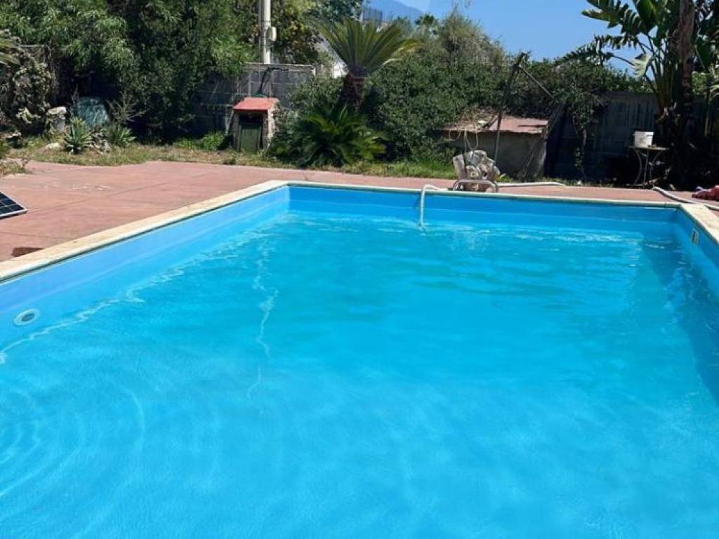 casa indipendente in vendita a Siracusa in zona Belvedere