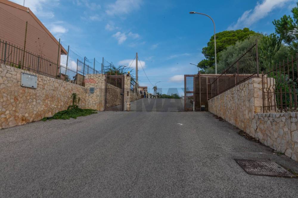 casa indipendente in vendita a Siracusa in zona Belvedere