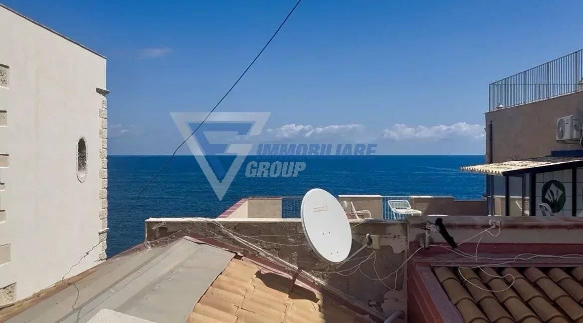 appartamento in vendita a Siracusa in zona Borgata