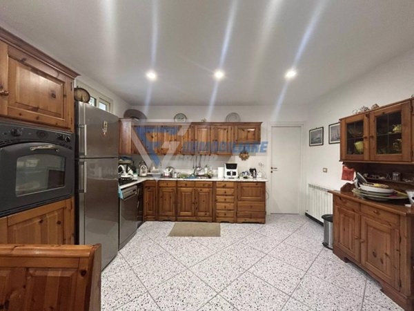 casa indipendente in vendita a Siracusa in zona Borgata