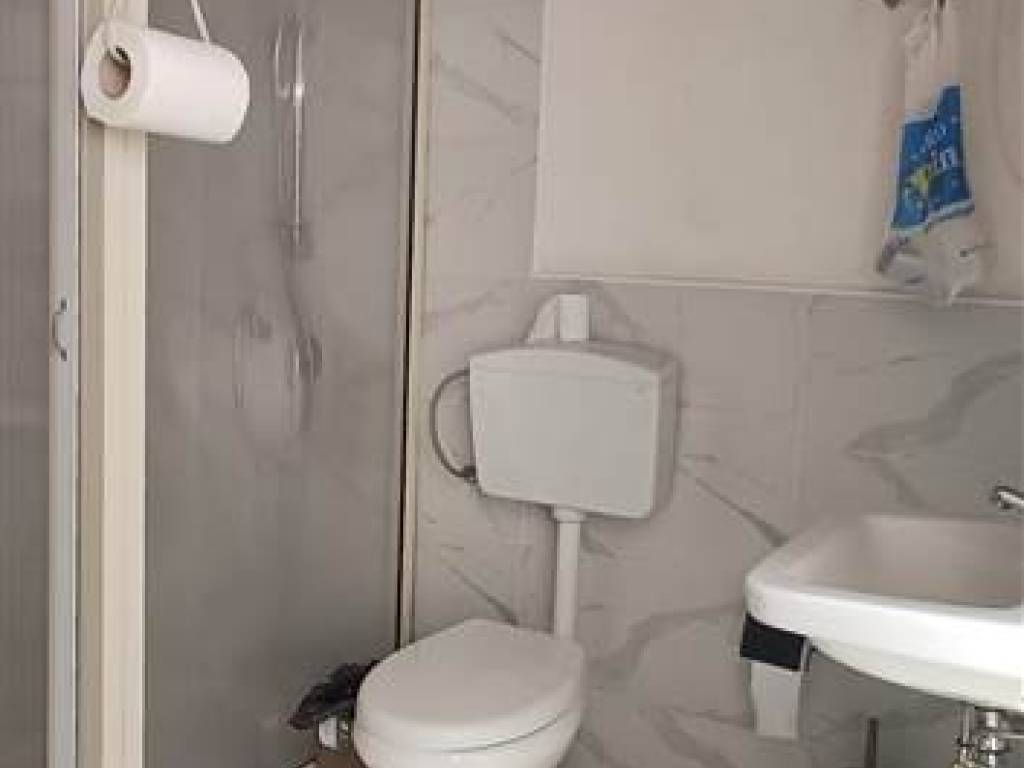 locale di sgombero in vendita a Siracusa