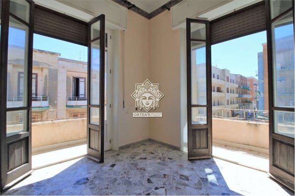appartamento in vendita a Siracusa in zona Isola Ortigia