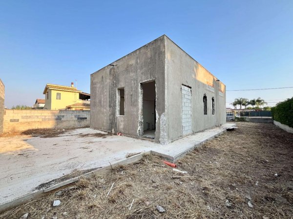 casa indipendente in vendita a Siracusa in zona Arenella