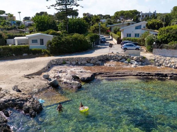 casa indipendente in vendita a Siracusa in zona Fontane Bianche