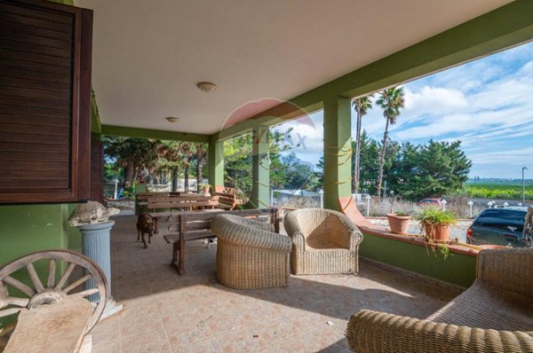 casa indipendente in vendita a Siracusa in zona Belvedere