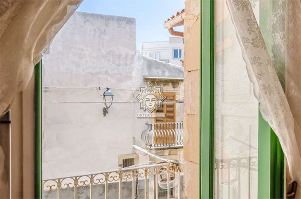 casa indipendente in vendita a Siracusa in zona Isola Ortigia