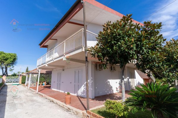 appartamento in vendita a Siracusa in zona Arenella