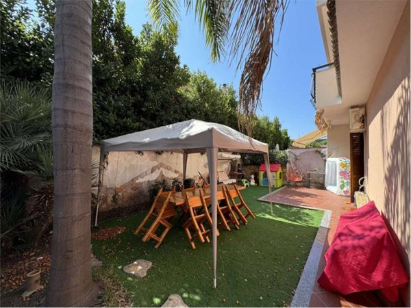 casa indipendente in vendita a Siracusa in zona Scala Greca