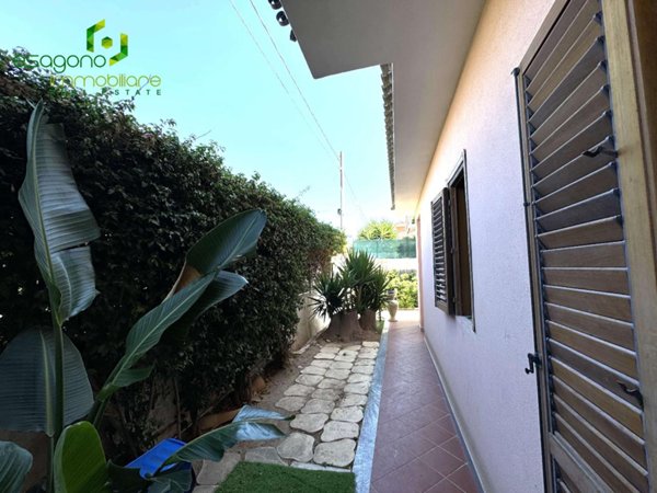 casa indipendente in vendita a Siracusa in zona Scala Greca