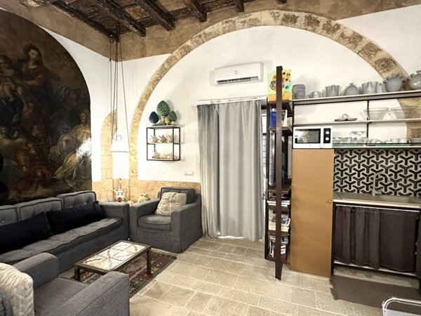 appartamento in vendita a Siracusa in zona Isola Ortigia