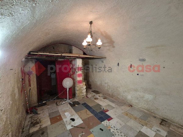 negozio in vendita a Siracusa in zona Isola Ortigia