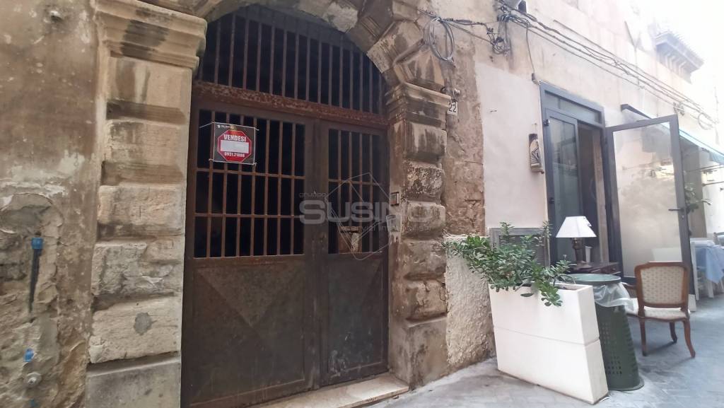 appartamento in vendita a Siracusa in zona Isola Ortigia