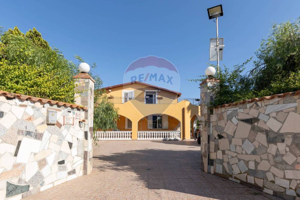 casa indipendente in vendita a Siracusa in zona Fontane Bianche