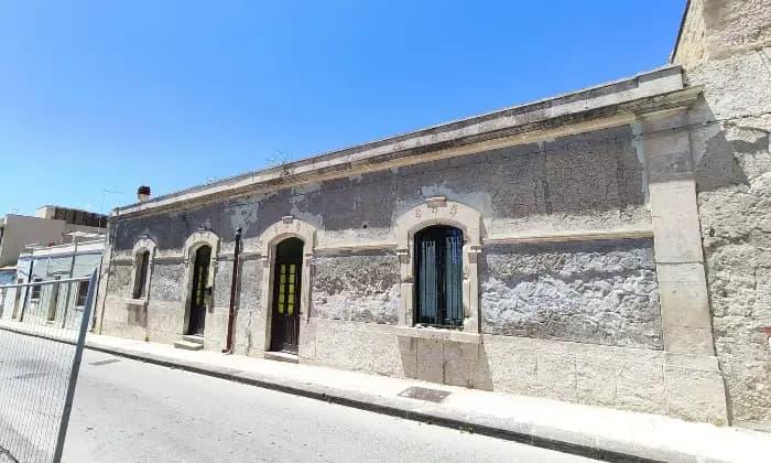 casa indipendente in vendita a Siracusa in zona Borgata