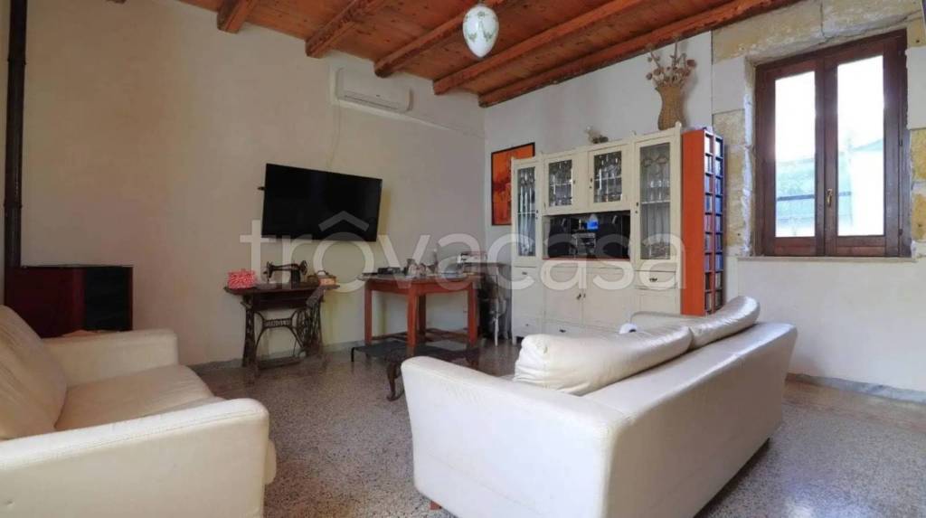 casa indipendente in vendita a Siracusa in zona Borgata