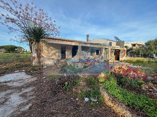 casa indipendente in vendita a Siracusa in zona Centro Città