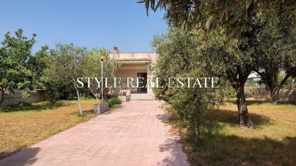 appartamento in vendita a Siracusa in zona Isola / Plemmirio