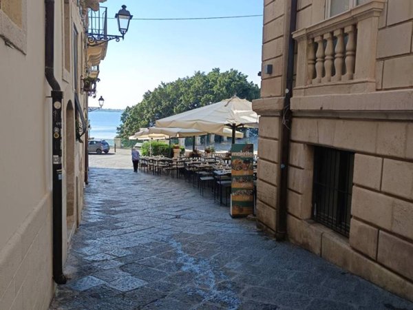 appartamento in vendita a Siracusa in zona Isola Ortigia