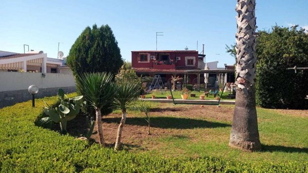 casa indipendente in vendita a Siracusa in zona Arenella