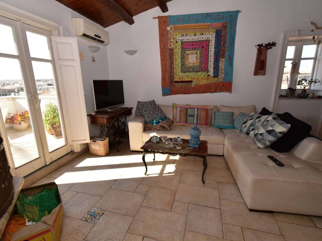 appartamento in vendita a Siracusa in zona Isola Ortigia