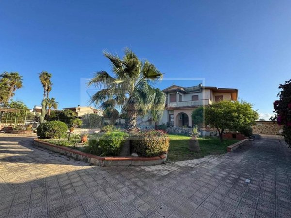 casa indipendente in vendita a Siracusa in zona Centro Città