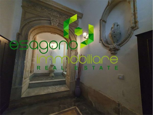 appartamento in vendita a Siracusa in zona Isola Ortigia