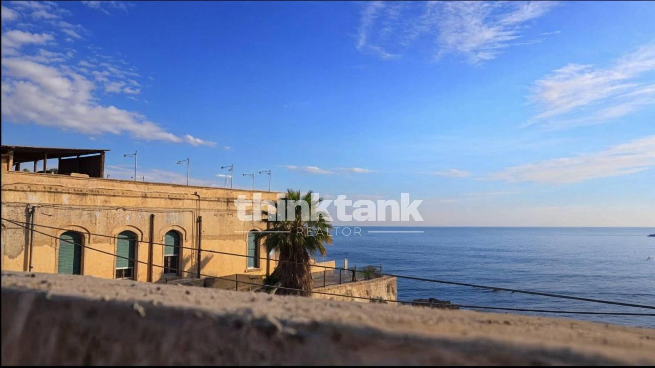 casa indipendente in vendita a Siracusa in zona Borgata