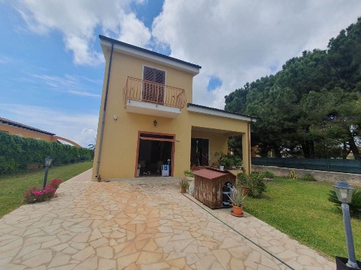appartamento in vendita a Siracusa in zona Arenella
