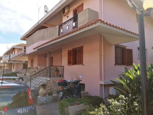 casa indipendente in vendita a Siracusa in zona Targia