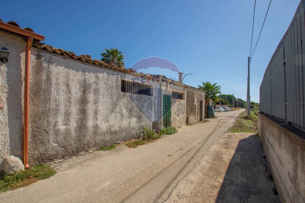 casa indipendente in vendita a Siracusa in zona Isola / Plemmirio