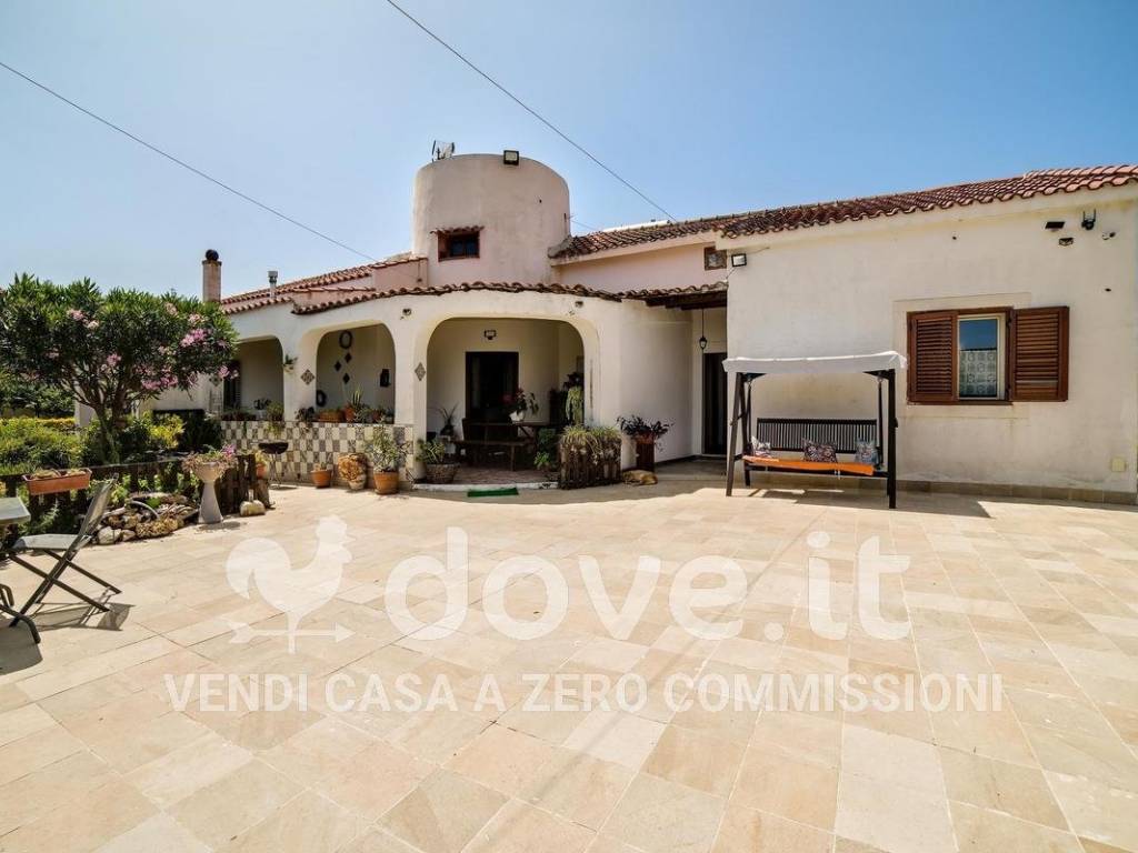 casa indipendente in vendita a Siracusa in zona Targia