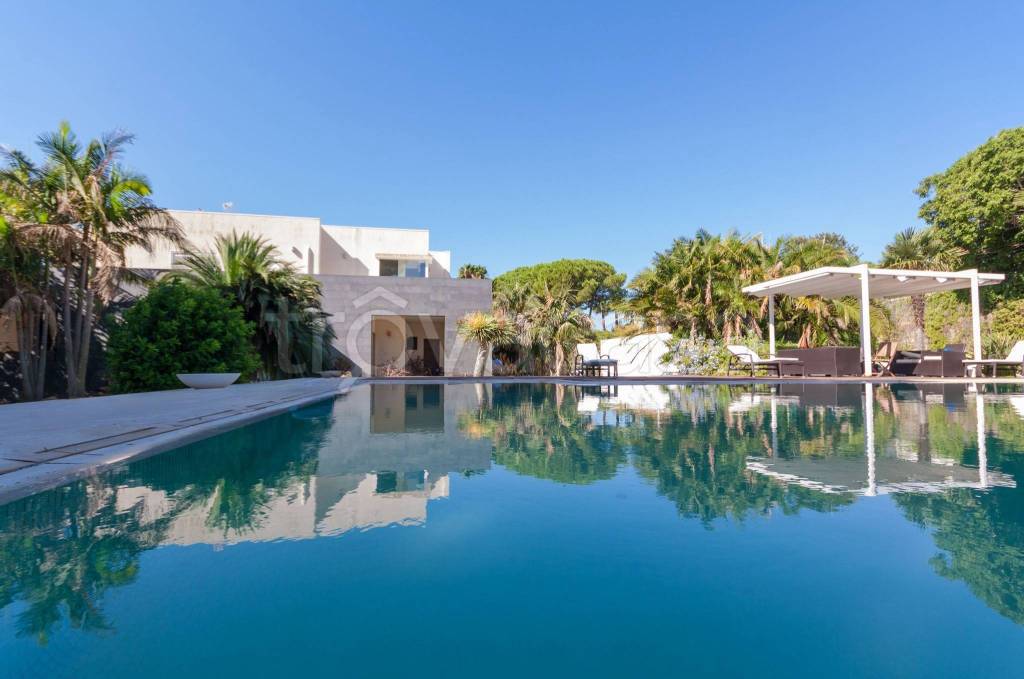 casa indipendente in vendita a Siracusa in zona Belvedere