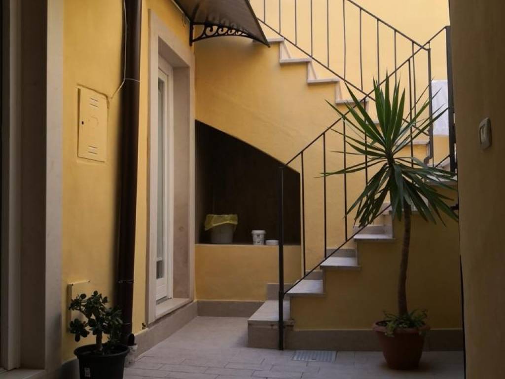 appartamento in vendita a Siracusa in zona Isola Ortigia