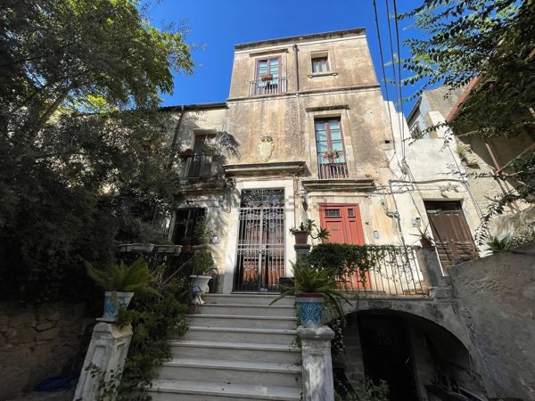 appartamento in vendita a Siracusa in zona Isola Ortigia
