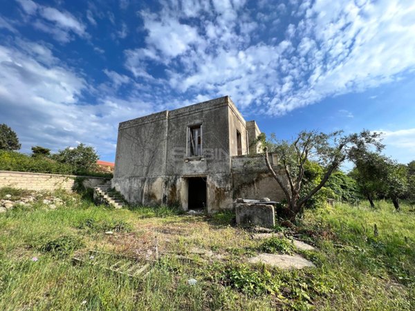 casa indipendente in vendita a Siracusa in zona Isola / Plemmirio