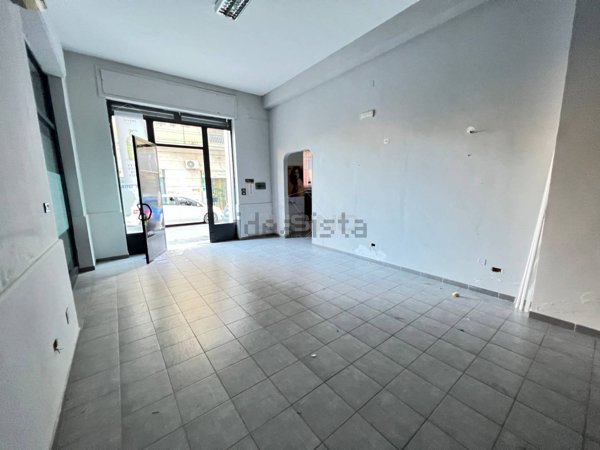 locale commerciale in vendita a Siracusa in zona Centro Città