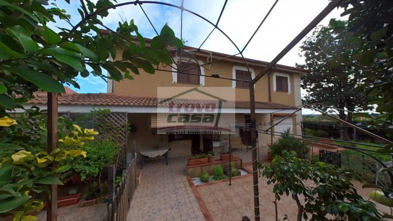 casa indipendente in vendita a Siracusa in zona Belvedere