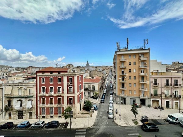 appartamento in vendita a Siracusa in zona Centro Città