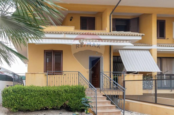 casa indipendente in vendita a Siracusa in zona Scala Greca