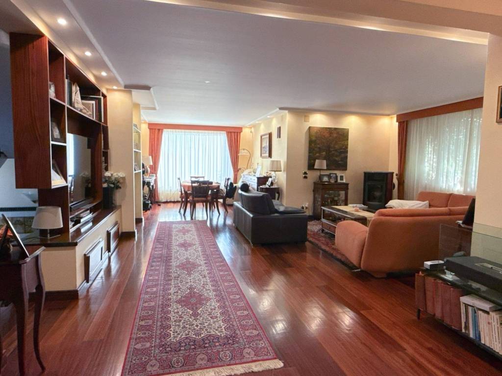 casa indipendente in vendita a Siracusa in zona Belvedere
