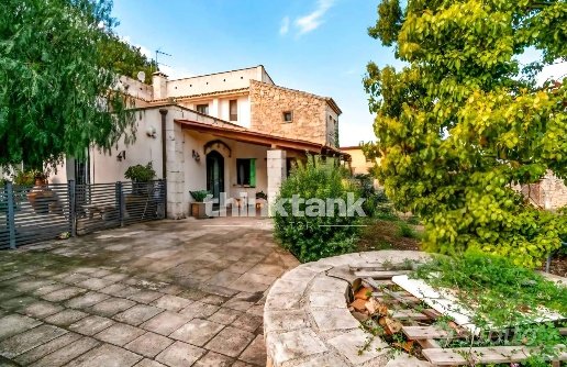casa indipendente in vendita a Siracusa in zona Centro Città