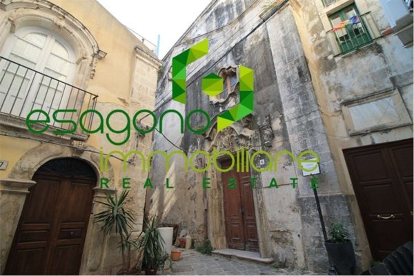 appartamento in vendita a Siracusa in zona Isola Ortigia